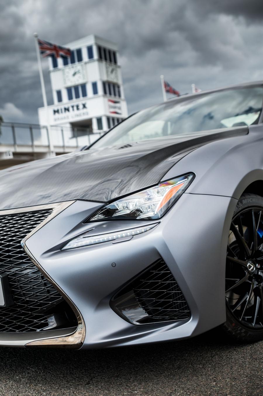 Детали экстерьера Lexus RC F 10th Anniversary Limited 2018 года  (UK) (фото 4 из 34)
